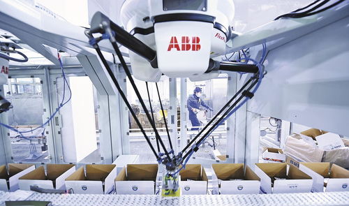 祁連山下 技術(shù)開發(fā)者的奮斗詩篇